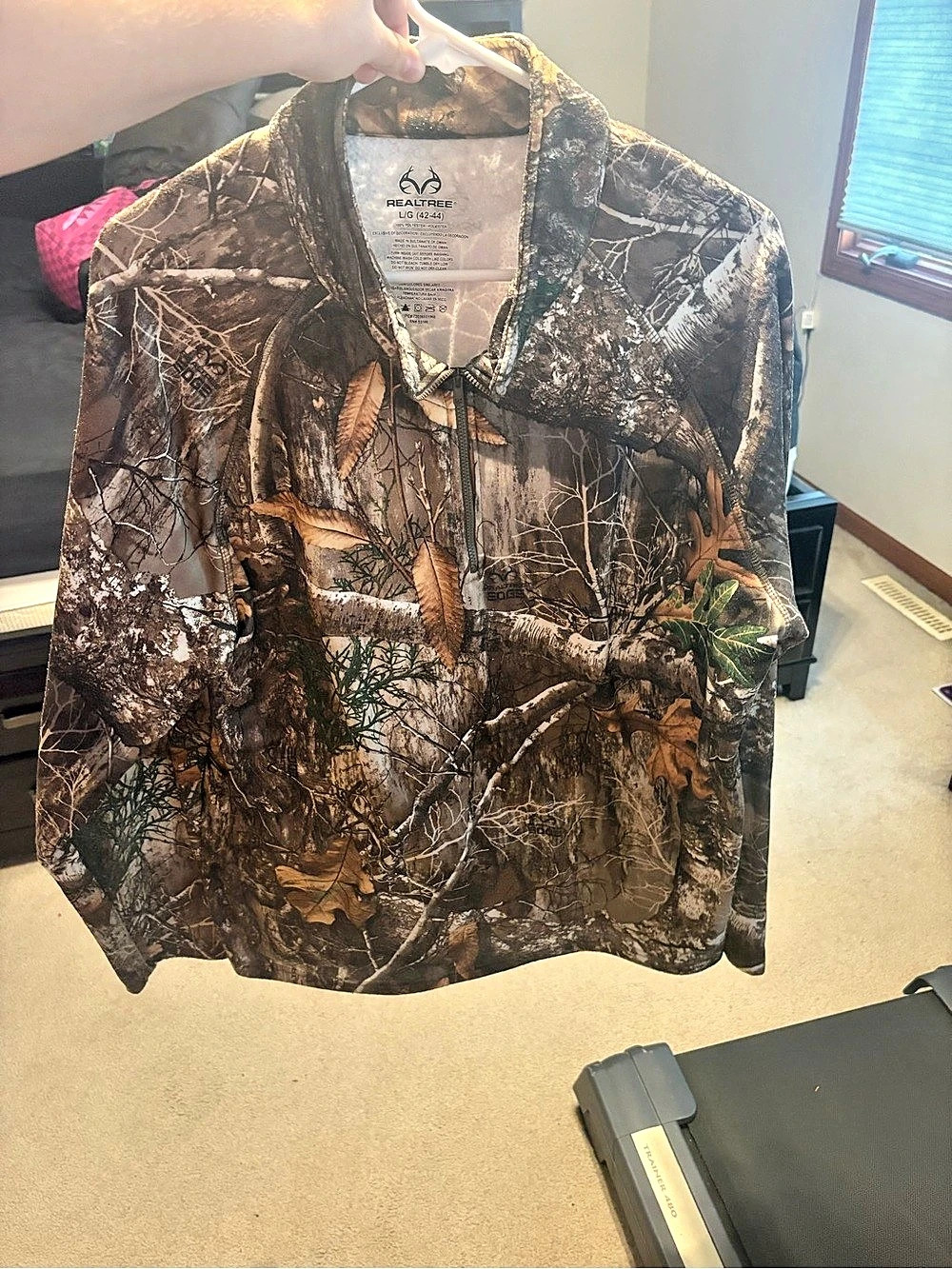 Realtree camouflage shirt Size Large